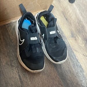 Nike Kids Black and White Sneakers